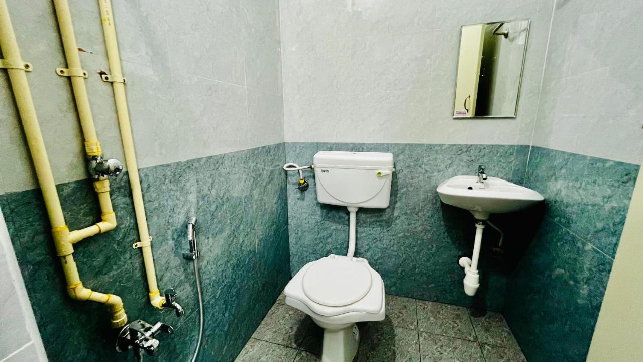 Hotel Star Nivas, Srirangam Tiruchirappalli ภายนอก รูปภาพ